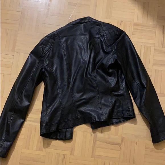 Leather jacket - Picture 3 of 3